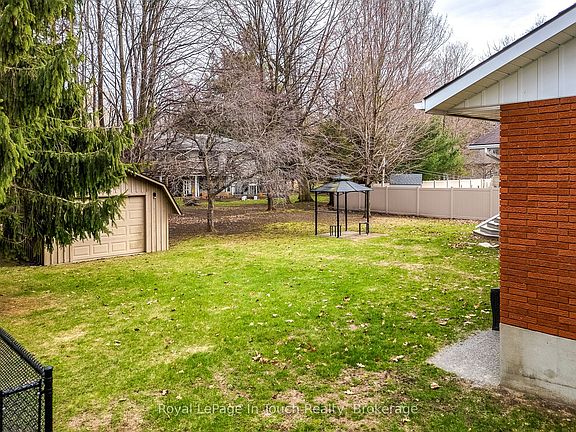 5th image of 19 Maplegate Rd