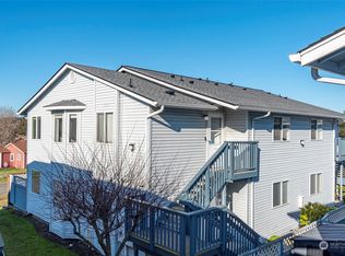 730 SE 8th Ave APT D201, Oak Harbor, WA