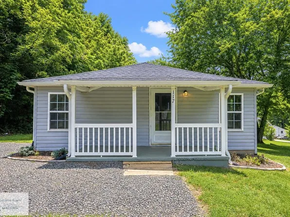 117 Thrush St, Danville, VA 24540