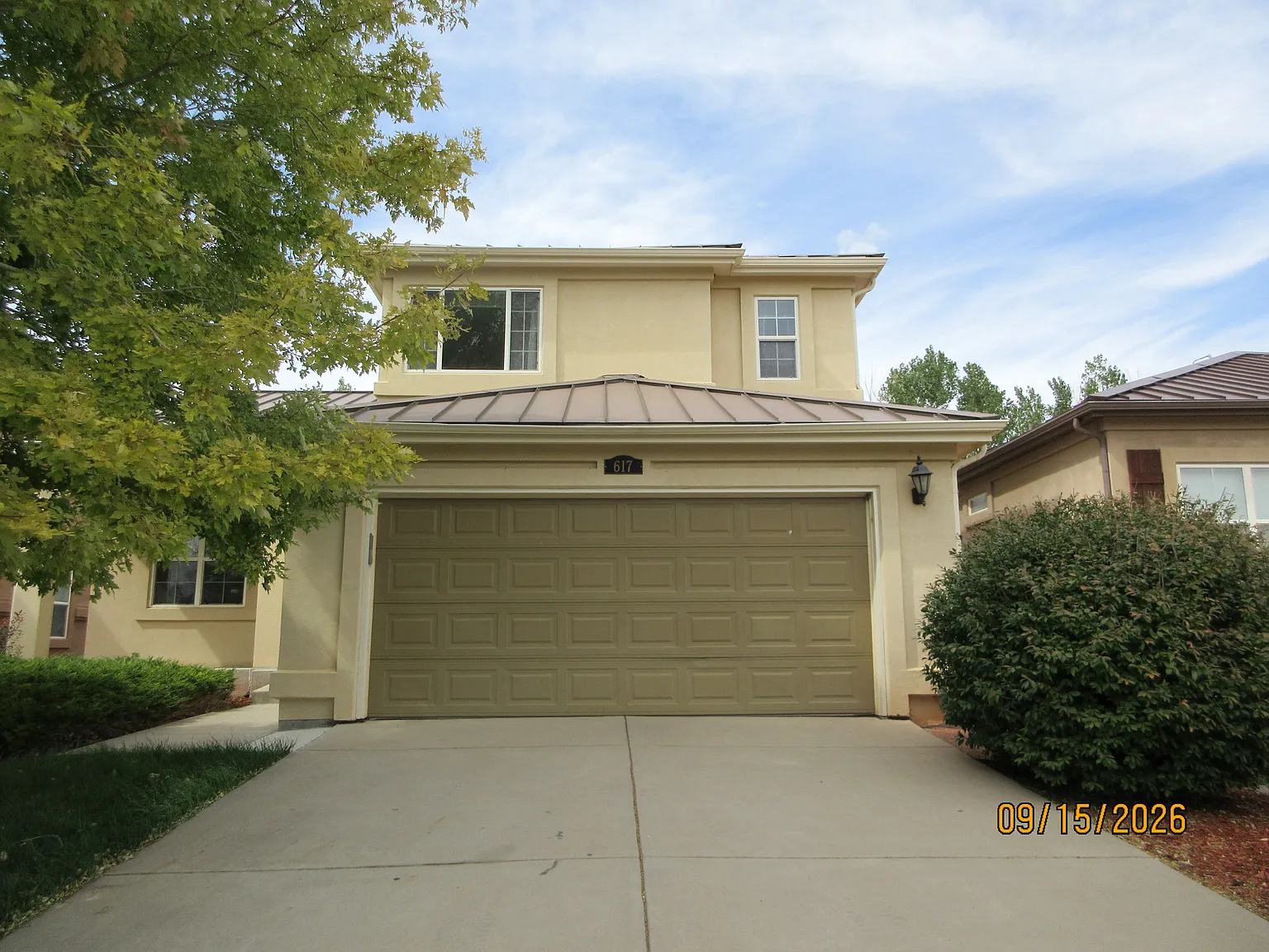 Newer House Near Golf Course — Photo 1