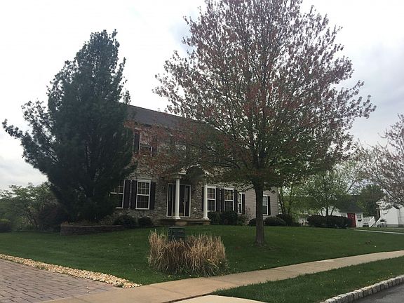 2nd image of 1135 Monroe Dr