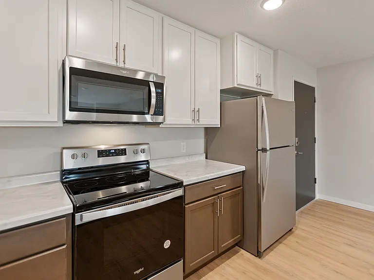 Old Town Apartments — Photo 16
