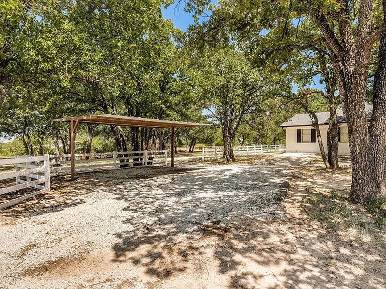 240 County Road 4360 — Photo 3