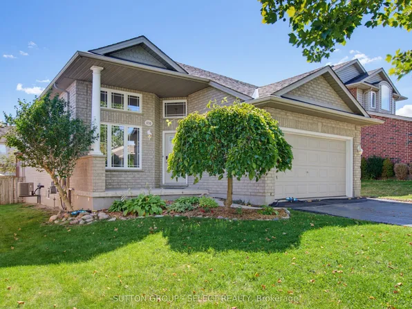 858 Cresthaven Cres, London, ON N6K 4W4