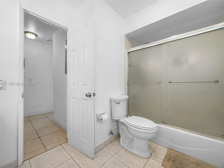 4306 Johnson St — Photo 13