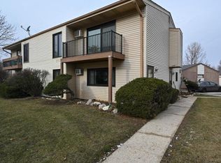 1888 Haymarket Rd APT 4, Waukesha, WI 53189