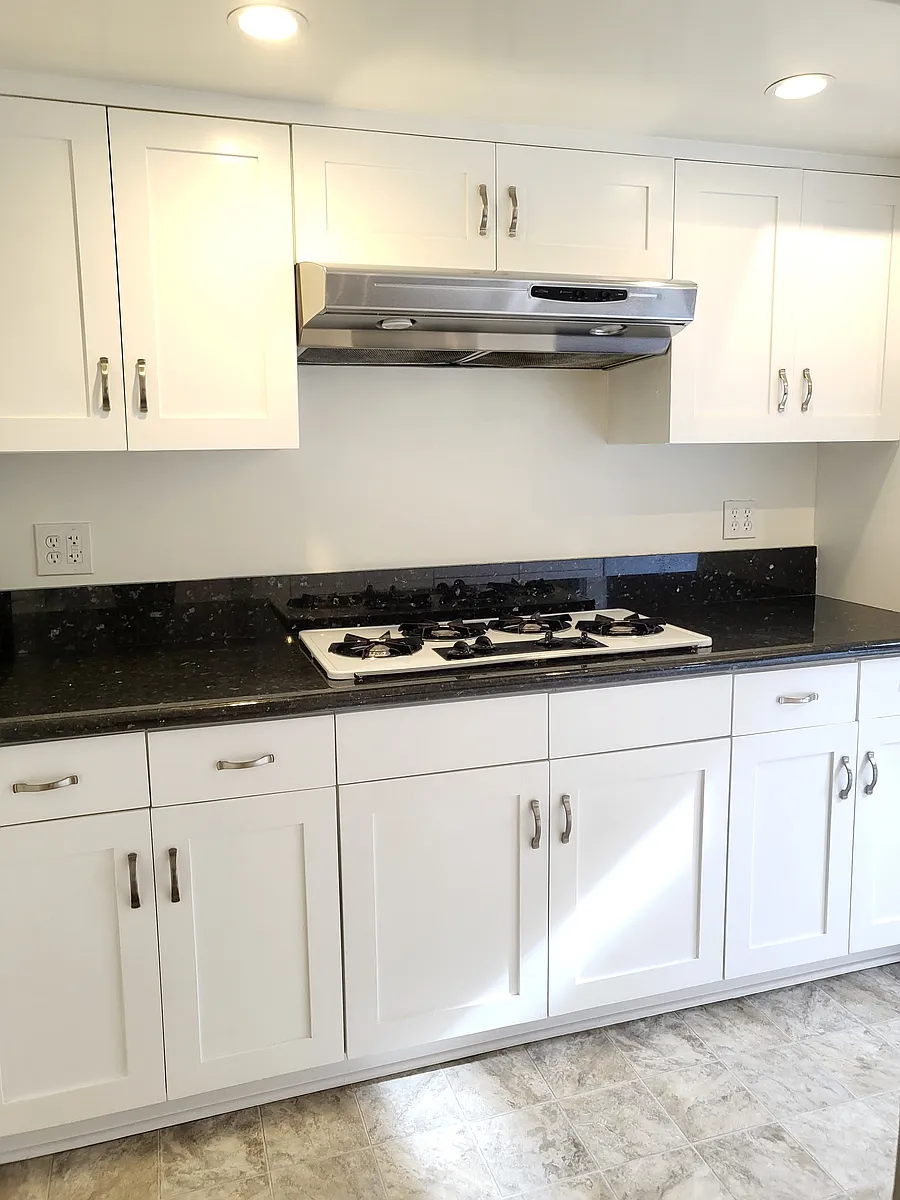 Building Photo - 312 S Elm Dr #10