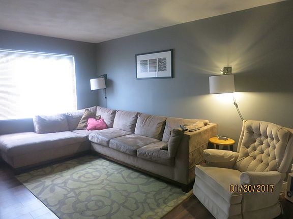 4th image of 961 Yarger Dr