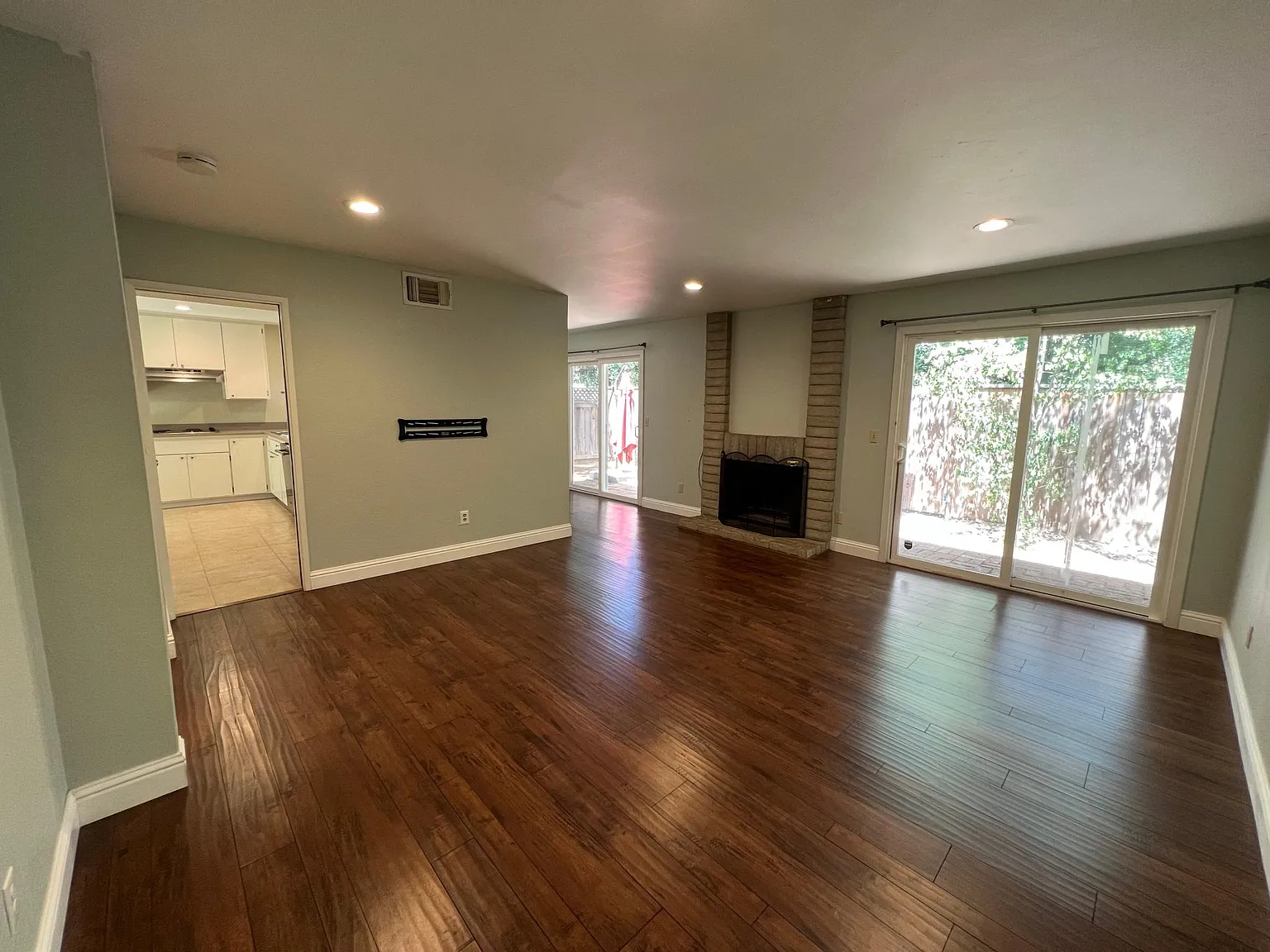 2013 Picasso Ave — Photo 4