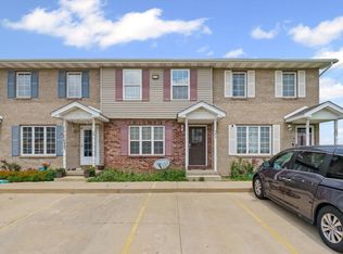 28 Fetzer Ct APT 21, Bloomington, IL 61704