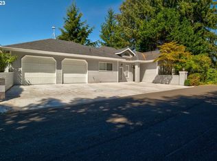 3541 Ocean View Dr, Florence, OR
