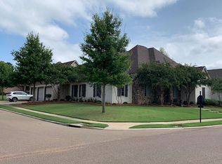 128 Lake Village Dr, Madison, MS 39110