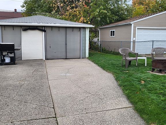 3rd image of 548 Marilla St
