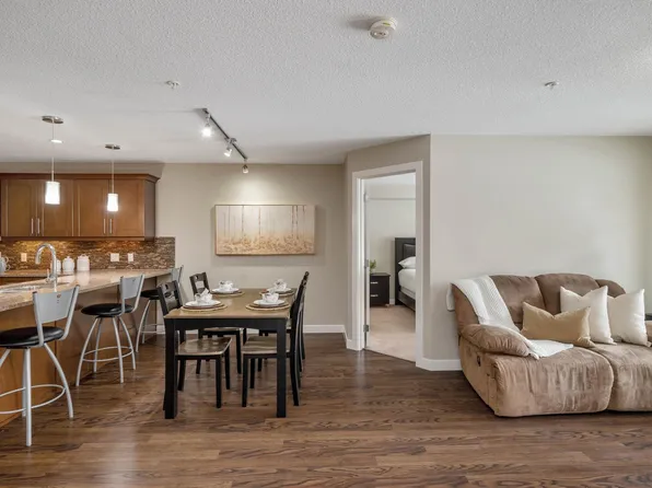 1031 173rd St SW Unit 119, Edmonton, AB T6W 3E4