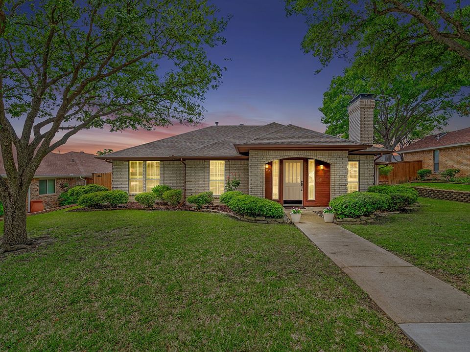 1st image of 2010 Vista Crest Dr