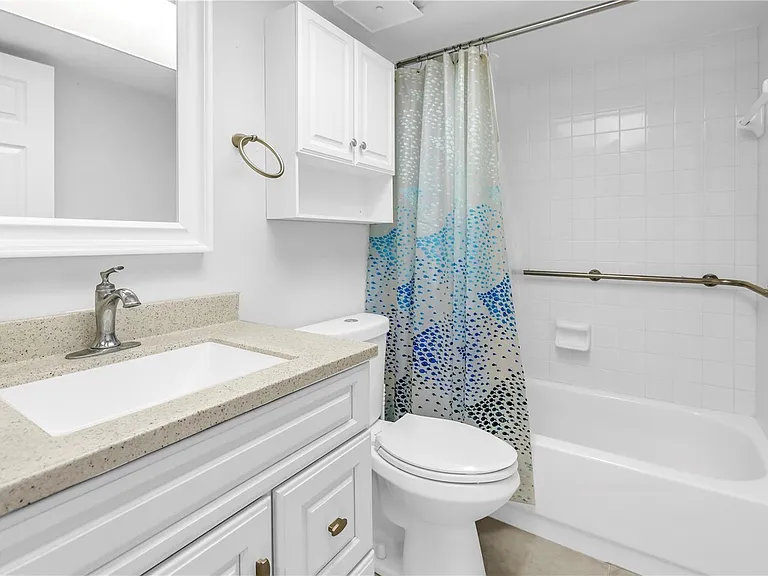 1320 Pasadena Ave S #203 — Photo 16