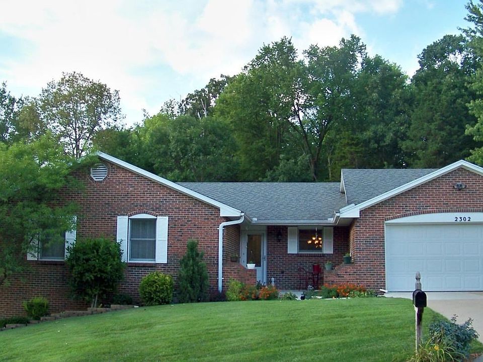 1st image of 2302 Yorktown Dr
