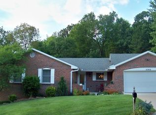 2302 Yorktown Dr, Jefferson City, MO 65109