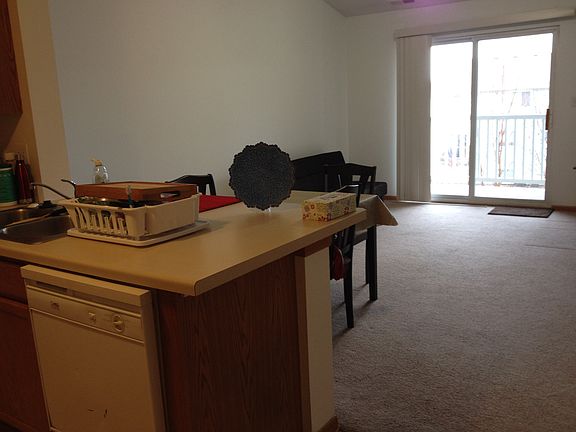 5th image of 905 Dickinson Ave Unit 310
