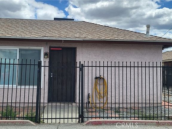 2nd image of 526 Greystone Ln