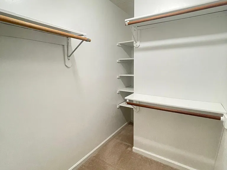 325 Catlin Rd — Photo 23