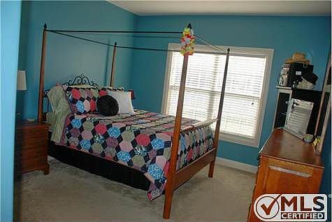 3rd image of 5219 Saint Ives Dr