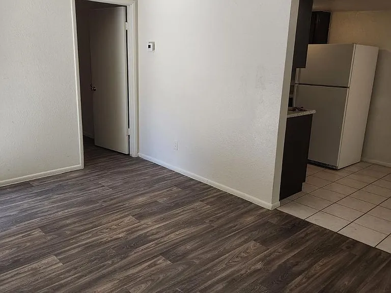 Modern Quarters Apartments — Photo 16