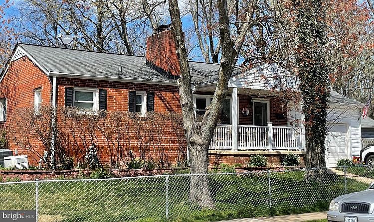 1st image of 402 S Virginia Ave