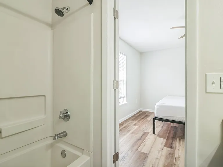 3800 SW 20th Ave #112 — Photo 10