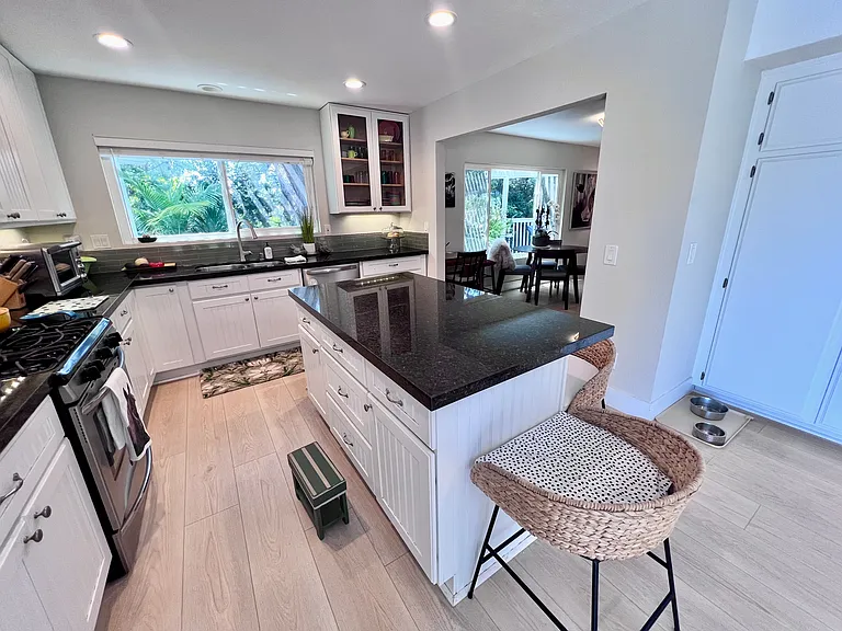 753 Val Sereno Dr — Photo 42