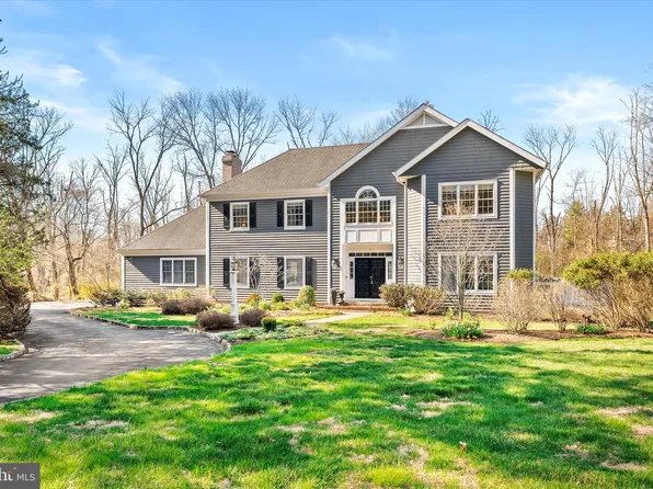 6 Michael Way, Pennington, NJ 08534