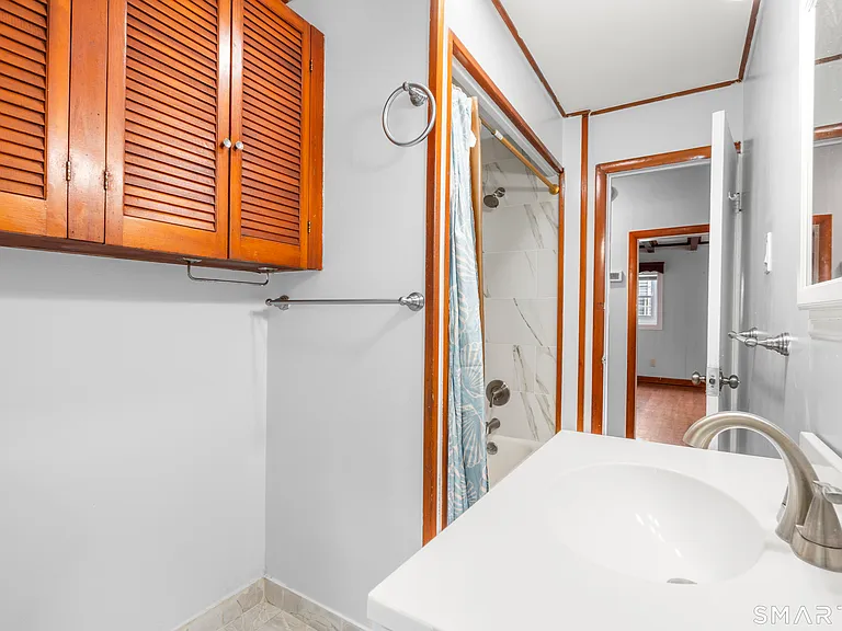 399 Hawthorne Ave — Photo 27