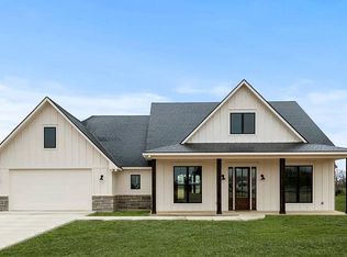 3377 Midland Rd - Property Image