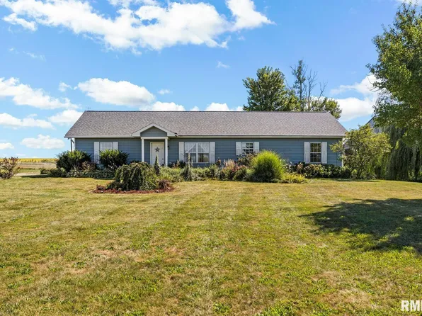 1723 County Road 2200 N, Washburn, IL 61570