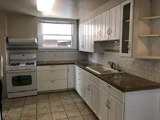 484 Alma St — Photo 11