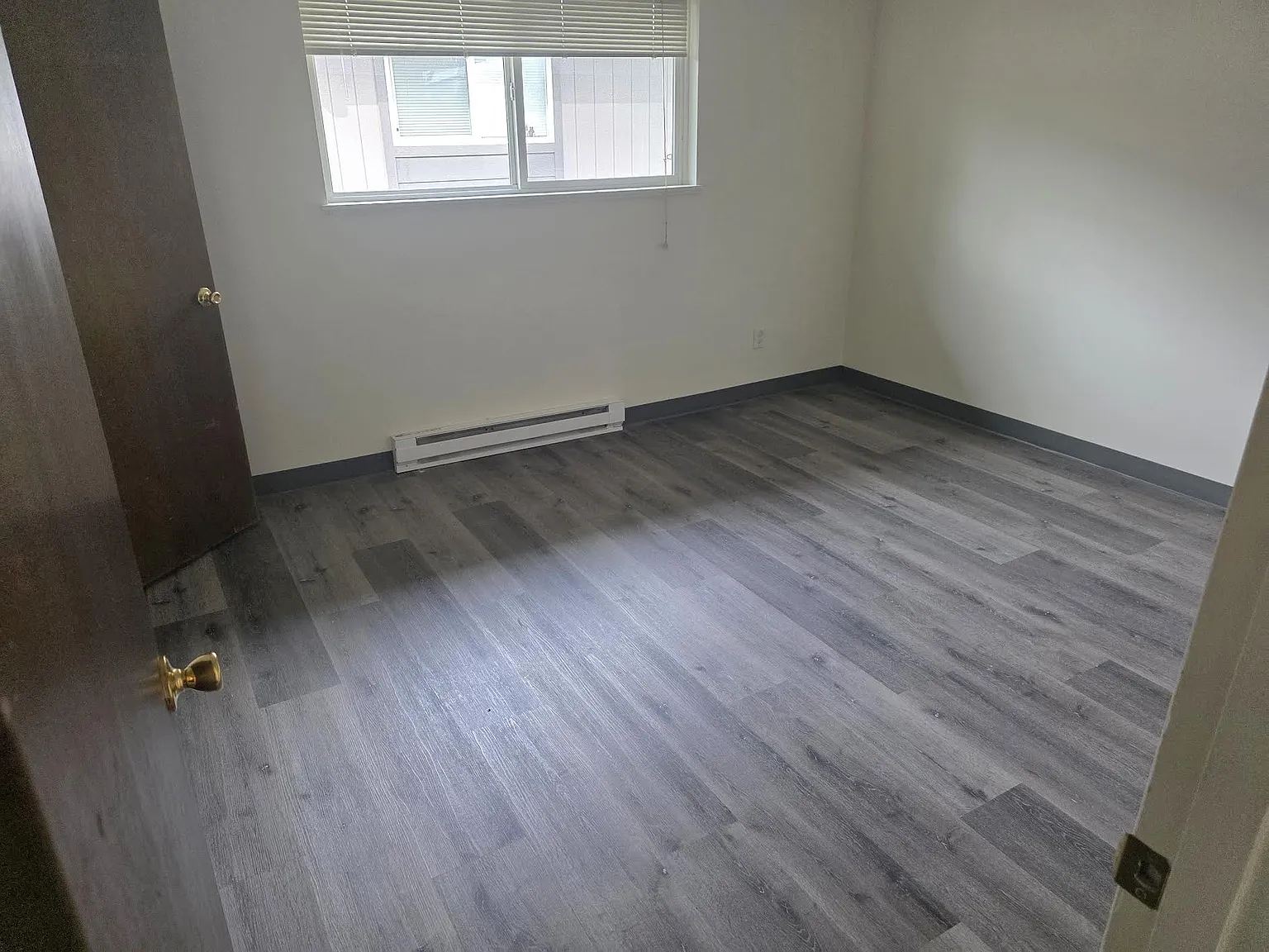 2 bed, 895 sqft, $1,350 — Photo 1