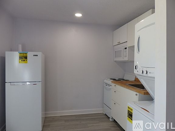 3rd image of 625 Elizabeth Ave APT A