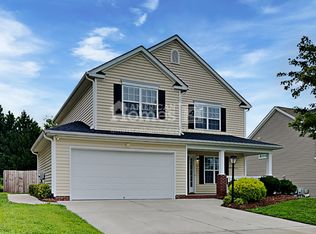 1856 Planters Walk Dr, Thomasville, NC 27360