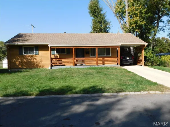 12 Charlotte Dr, Florissant, MO 63031