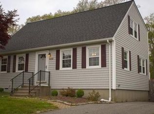 438 Nichols St, Fall River, MA 02720