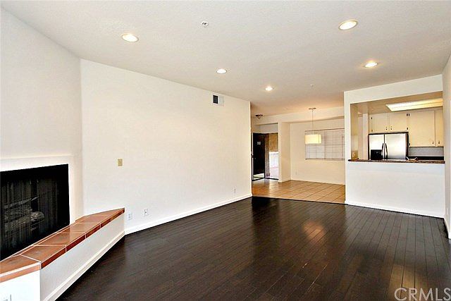 1st image of 221 S Oak Knoll Ave APT 110