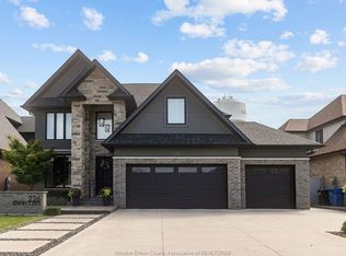 226 Rafih Cres, Windsor, ON N8L1A6