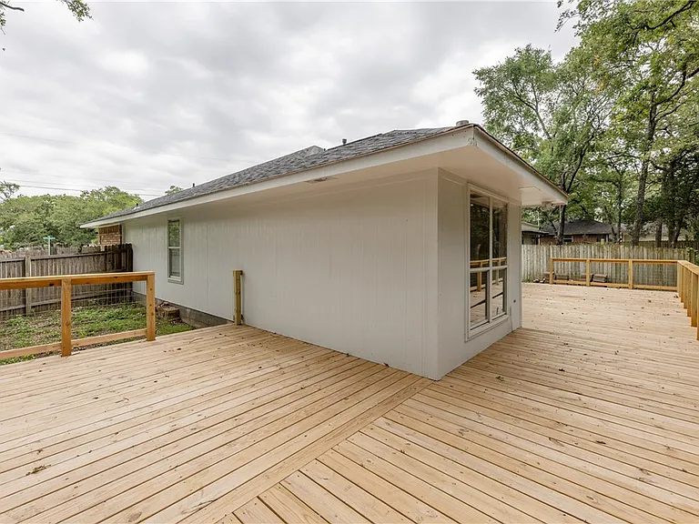 200 Copper Falls Dr — Photo 14