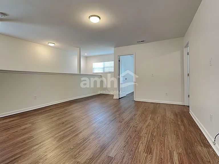 271 Cameron St — Photo 11