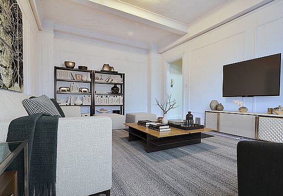 4th image of 244 W 72nd St APT 12B