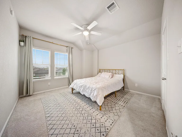 5318 Marisol Cove Dr — Photo 14