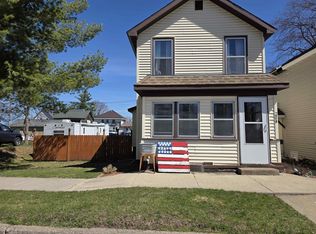 206 Railroad St, Elroy, WI 53929