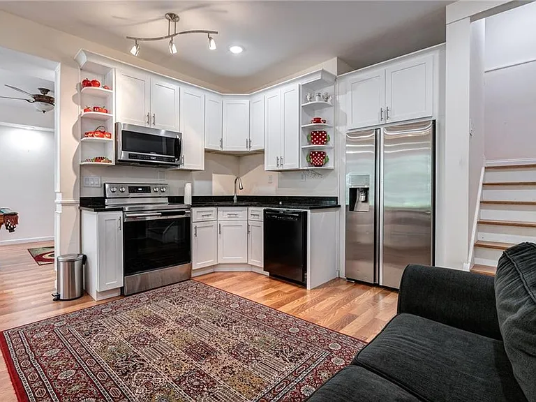 168 Highgrove Dr — Photo 46