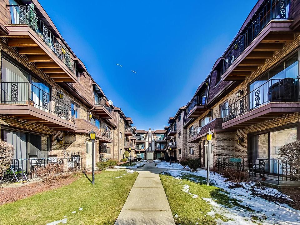 1st image of 6443 N Northwest Hwy #21