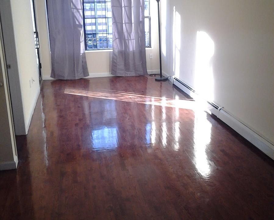 1st image of 139 Herkimer St APT 3